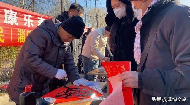 6大精品旅游线路解锁淄博冬春新玩法！瓦力棋牌试玩逛灯会、泡温泉、赶年集！(图6)