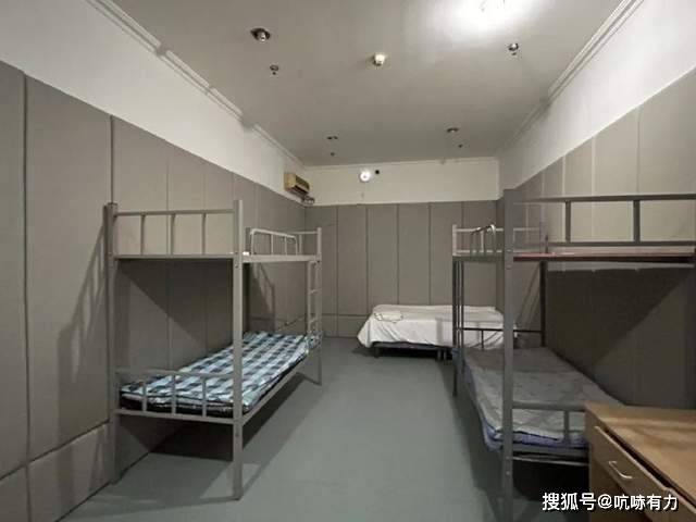 3年前“开飞机”、电击生殖器等刑讯逼供致人死亡11名办案人终被判刑！(图2)